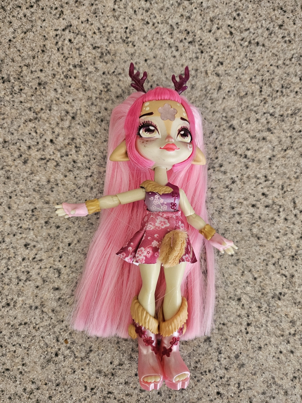 Magic Mixies Pixlings Deerlee the Deer Pixling 6.5" Doll